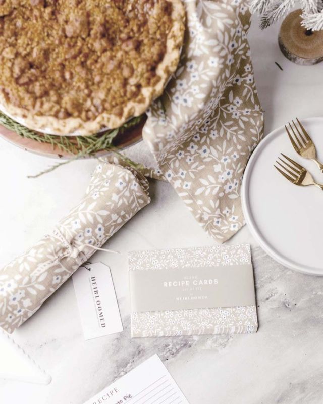 So excited to announce that we have teamed up with our friends at @southernbakedpie to bring you a gracious gift set for this holiday season. Complete with a delicious pie, a thoughtfully designed tea towel, and a set of recipe cards, this gift set is a timeless and nostalgic one to give your loved ones this year.