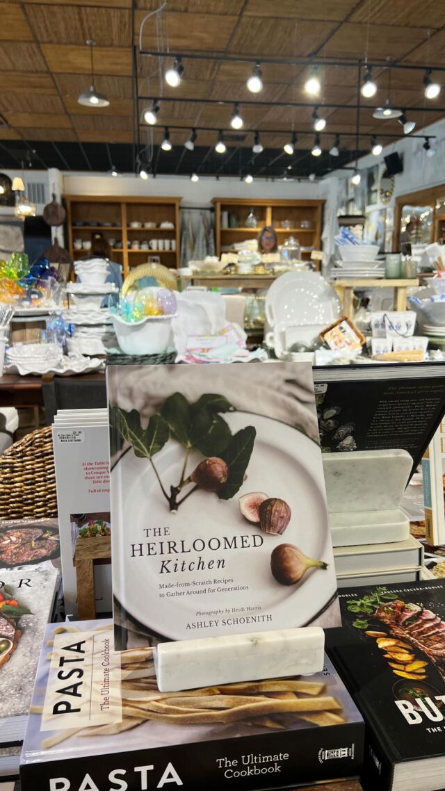 Loved being in Birmingham today for a book signing at @athomefurnishings 📖🤍

#birmingham #theheirloomedkitchen #cookbook #authorlife #cookbooksofinstagram