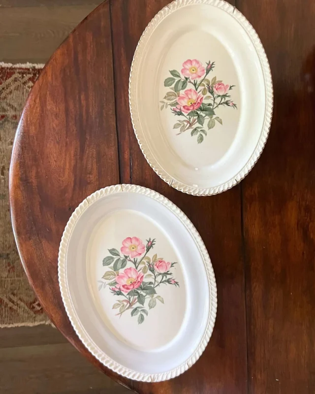 The sweetest details in this vintage plate duo. Vintage floral rose, rope trim detail and a great set for a ready made plate wall.