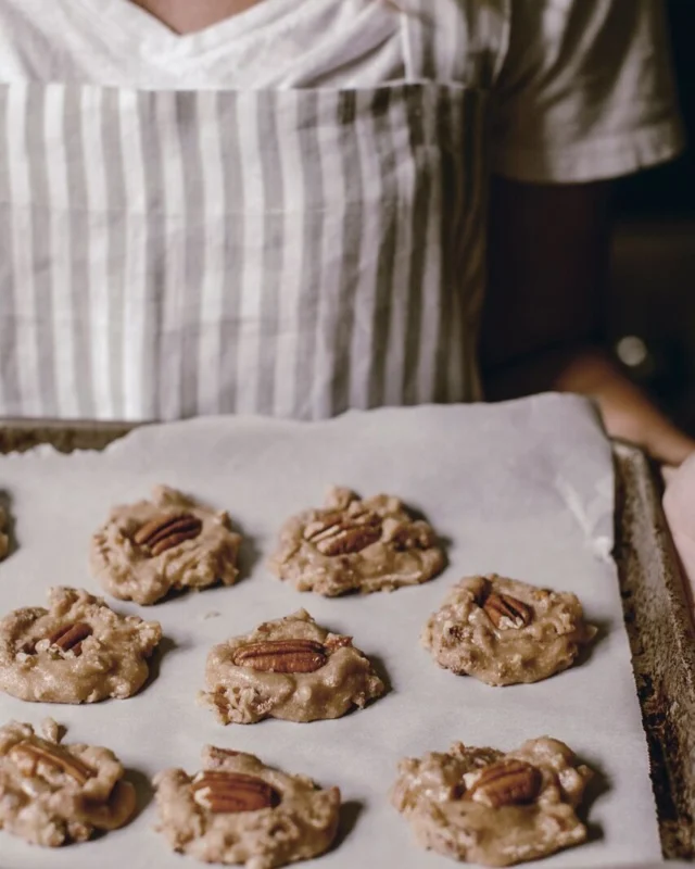 SOUTHERN PRALINES : this sweet treat is a classic and a fun one to master for candy making. Straight from our cookbook and sharing it over on the blog, too.

I remember the first time I truly had a fresh praline, in a candy store and still a touch warm as I watched them scrap the mix from a GIANT metal bowl. It’s the tradition and process I love the most and how somehow the memories flood back when you get that first taste again. 

#theheirloomedkitchen #southernrecipes #praline #candymaking #dessert