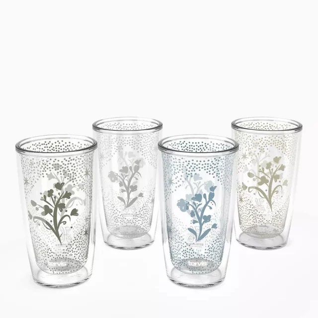 Thrilled to share our new spring/summer collaboration with @tervis.

The collection features four color ways of our Floral Starry Night pattern, perfect for entertaining on those long days spent under the summer sky on your porch or patio with friends & family, grilling out, running around in the yard chasing fireflies and creating memories together.

Shop the collection now over at Tervis.com

#heirloomedfortervis #collaborations #surfacepatterndesign @jewelbranding