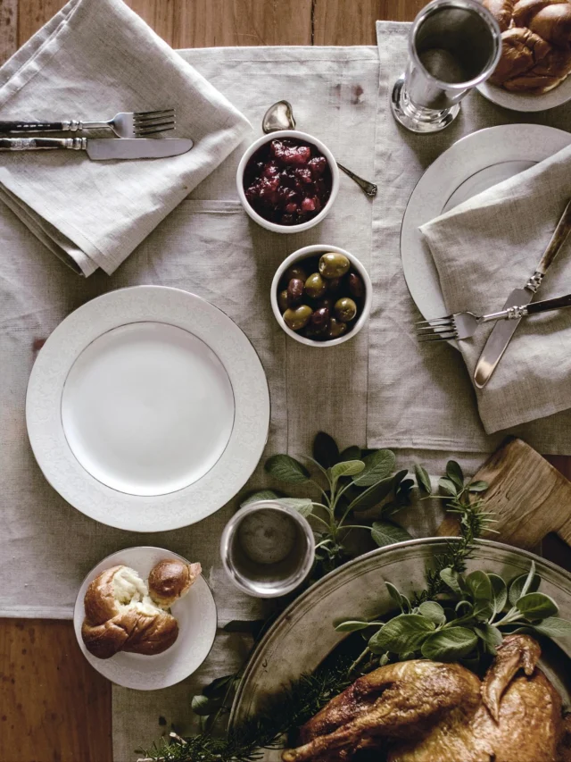 Thanksgiving, a holiday that exemplifies so much of what we stand for as a brand.

Traditions the same year after year, family recipes learned and made together, heirloom linens & dishes passed down, family & friends gathered around the table together. 🦃

Now is the perfect time to stock up on your table linens. Crowd of 2, 4, 8 or 12? We’ve got your place settings & tablescapes covered 🍽️