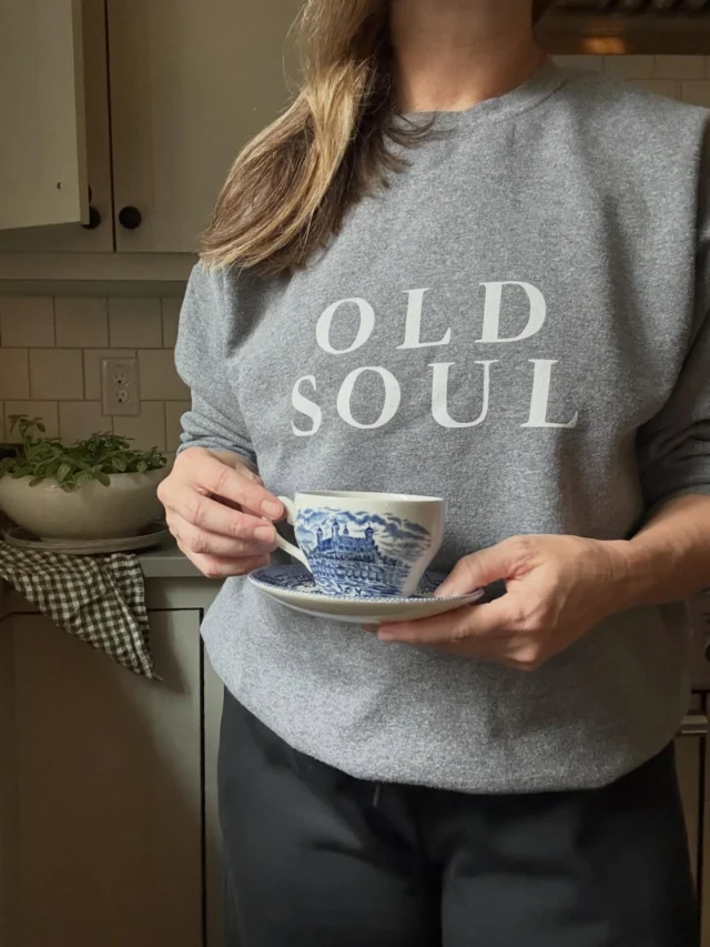 slow mornings. nourishing foods. calm rituals. meaningful moments. grateful thoughts. peaceful minds. are for old souls.