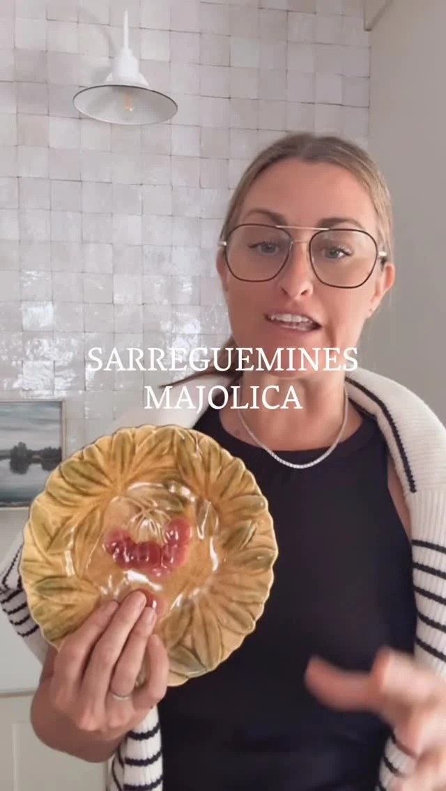 Sharing such a coveted collection from our latest April monthly Vintage Drop 🤎 This 9-piece set of SARREGUEMINES MAJOLICA plates from France.

Highly coveted, highly collectible. Sharing a bit more about what makes majolica so special here in the reel.