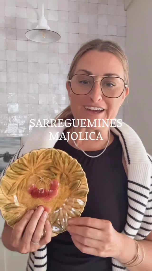 Our April Vintage Drop is live! Sharing a favorite collection from the drop, these Majolica plates 🤎🤎