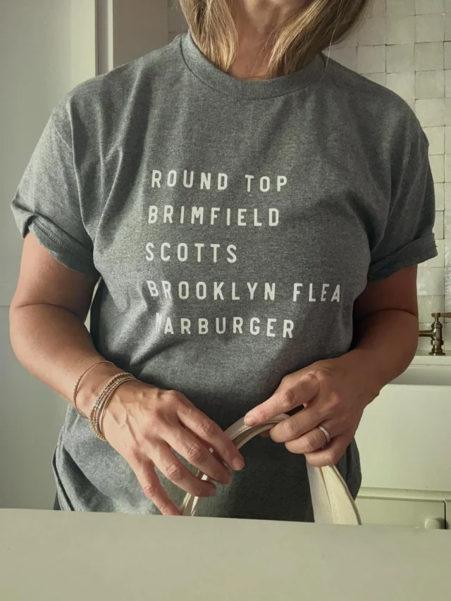 Our new tees capture all that we love. 🤎 A love for the past, antique treasure hunts, vintage details and meaningful moments.