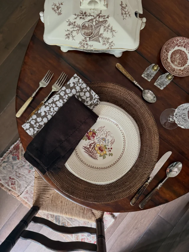 Our new Fall Arrivals are here, over on the site, for you to welcome in the season of gathering alongside us 🍂🤎🍁